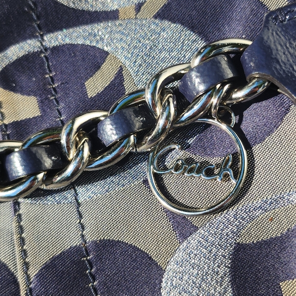 COACH Handbag - Picture 4 of 10